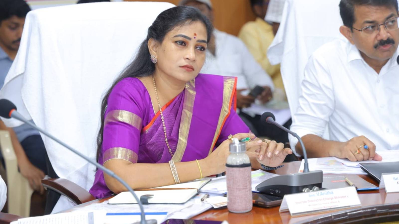 Anitha questions Jagan over Kodikathi attack
