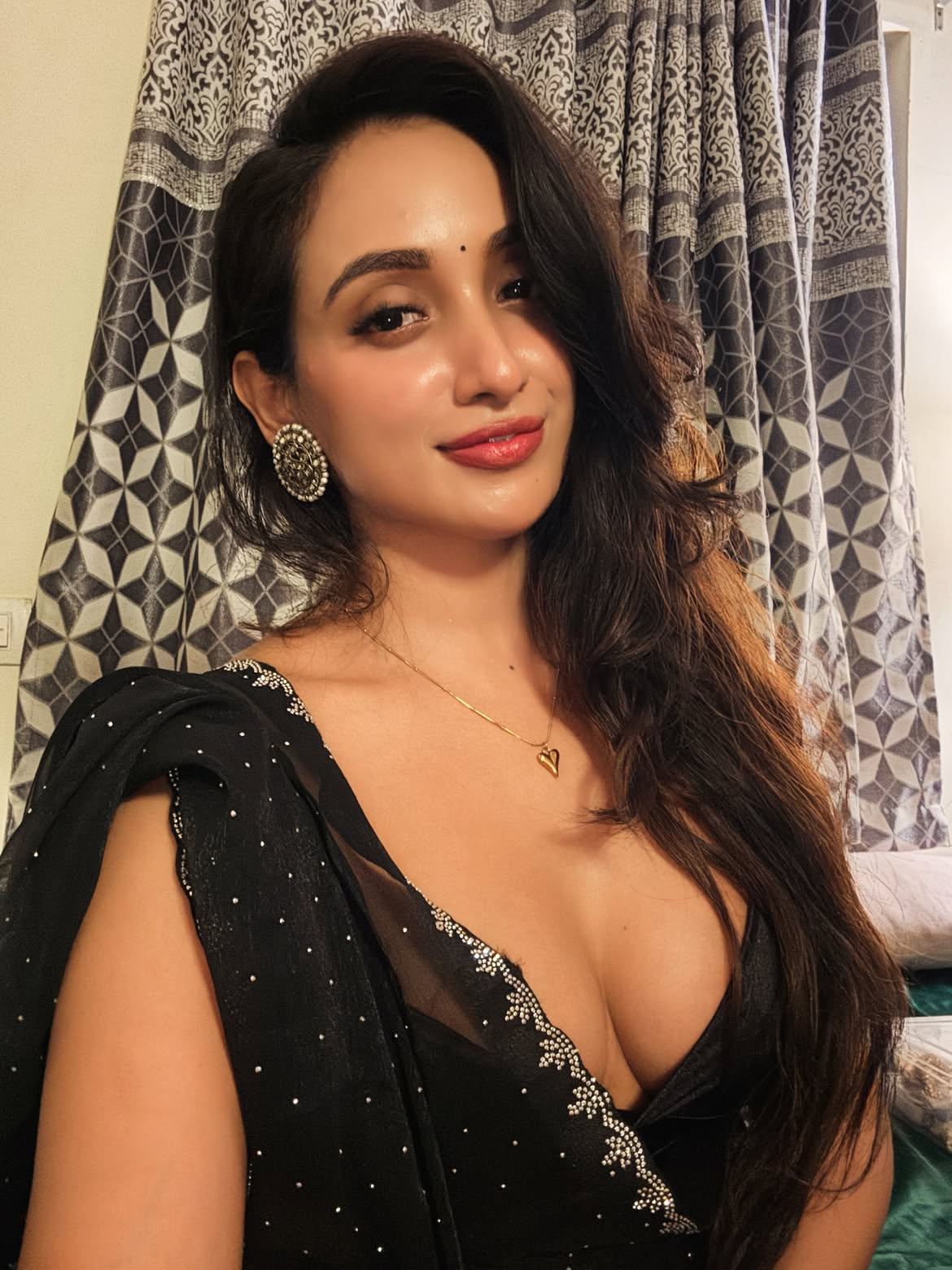 Aparna Reddy Exuding Pure Diva Vibe Close Up