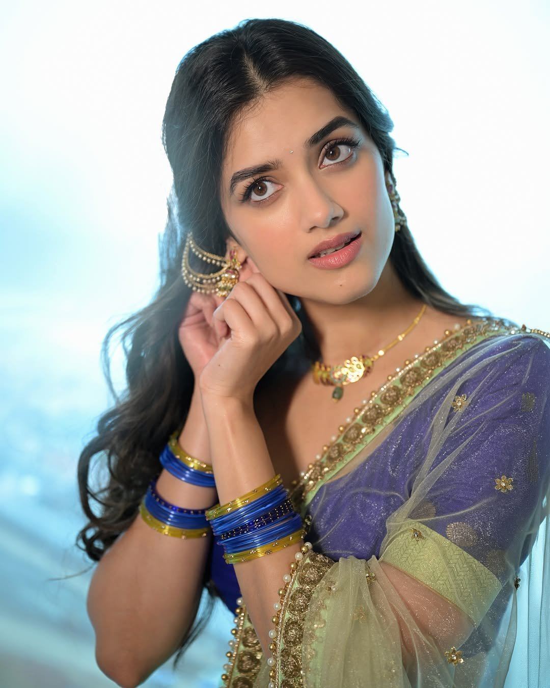 Bhagyashri Borse Wearing Intricate Jhumka Earring