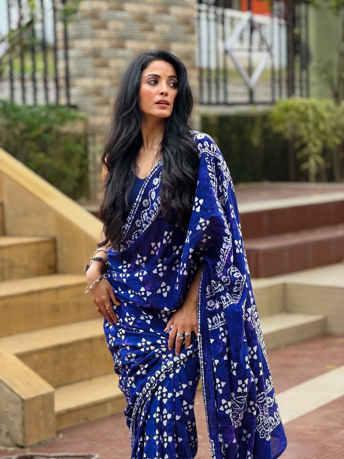 Bhaweeka Posing In Indigo Printed Cotton Saree