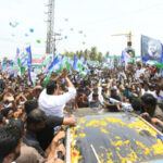 సమస్యలు, సంతాపాలు కాదు..  బలప్రదర్శన యాత్రలు?