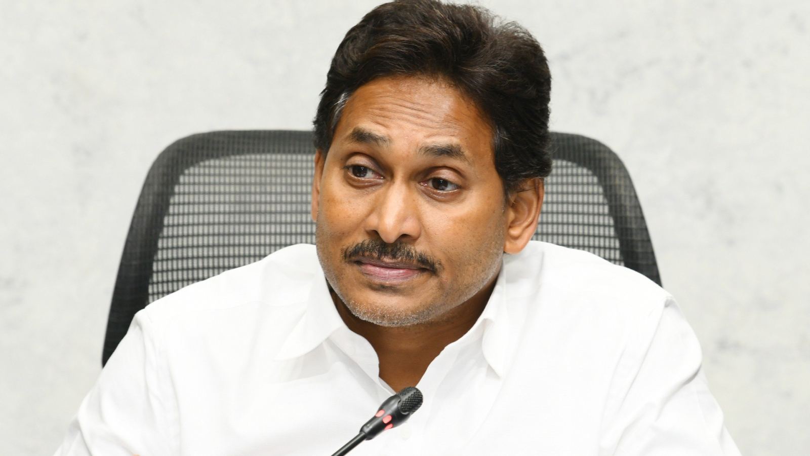 Jagan Mavigan political slogan