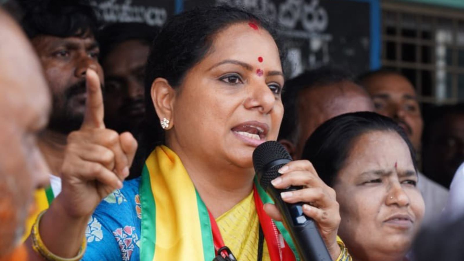 Kalvakuntla Kavitha on TRS ECI notice