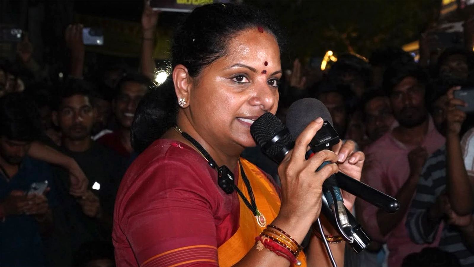 Kalvakuntla Kavitha and KTR political row