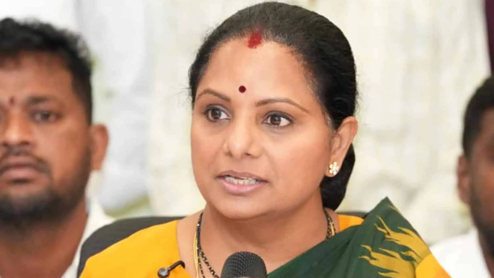 Kavitha seeks to retain TRS identity