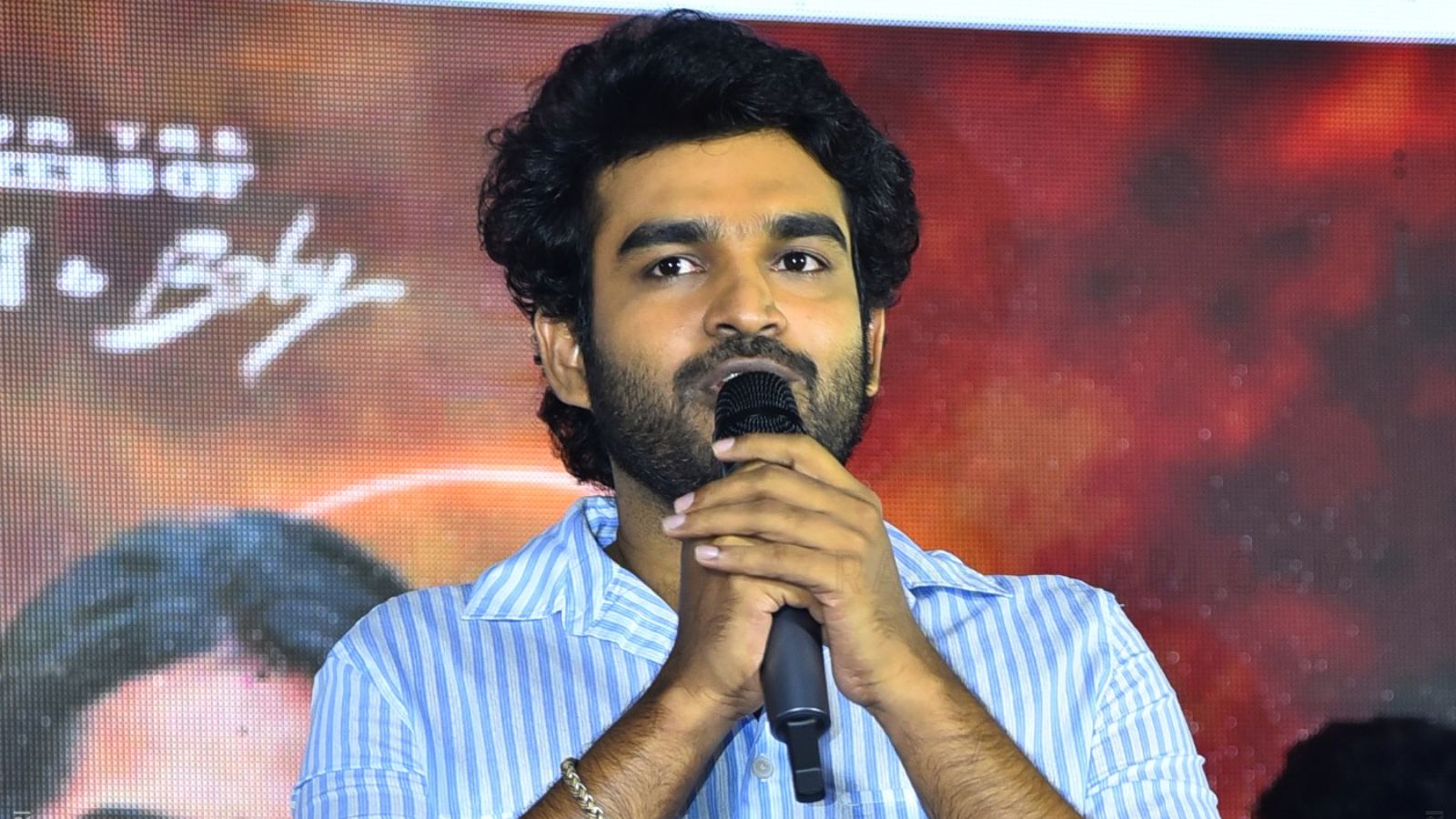 Kiran Abbavaram clarifies 1500 crore joke