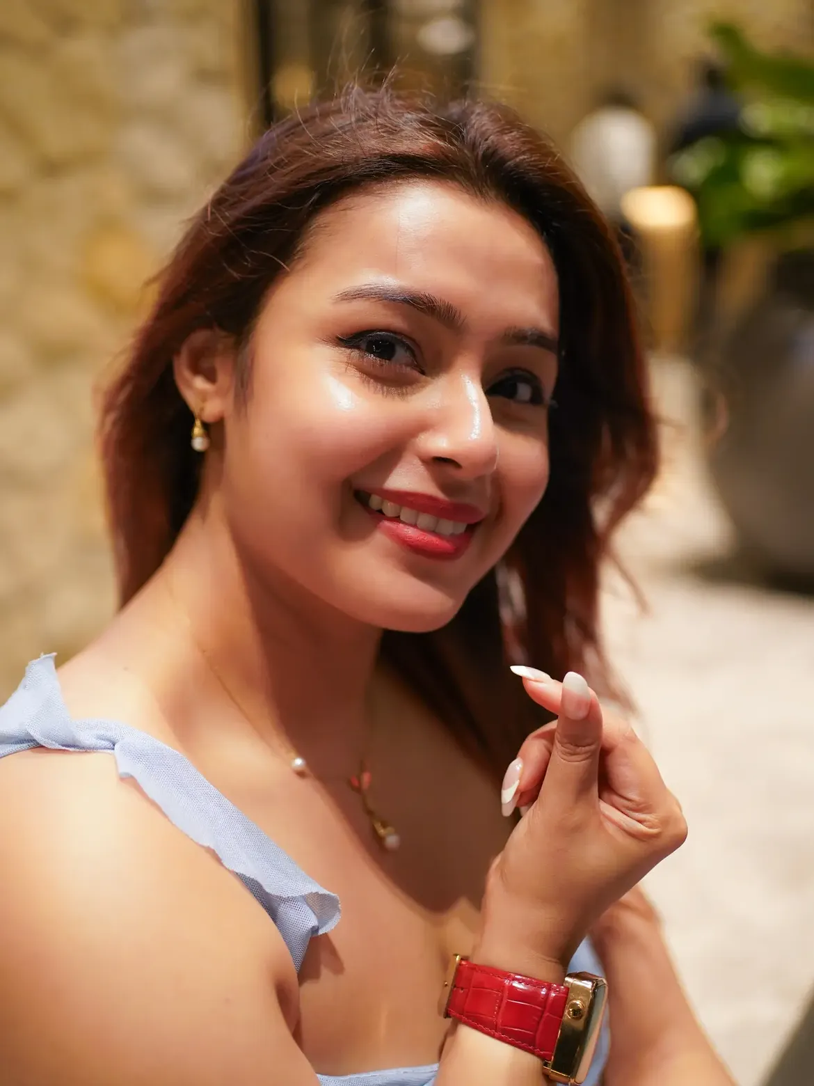 Mokksha Creates Stunning Evening Style Portrait Look