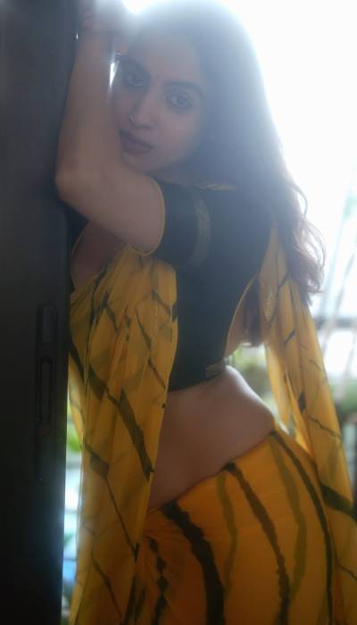 Priyanka Kholgade Elegant Side Profile Look