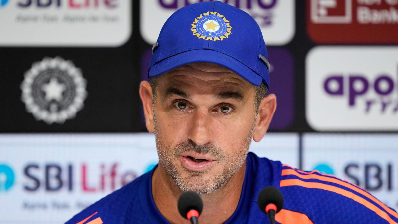 Ryan ten Doeschate leaves Team India