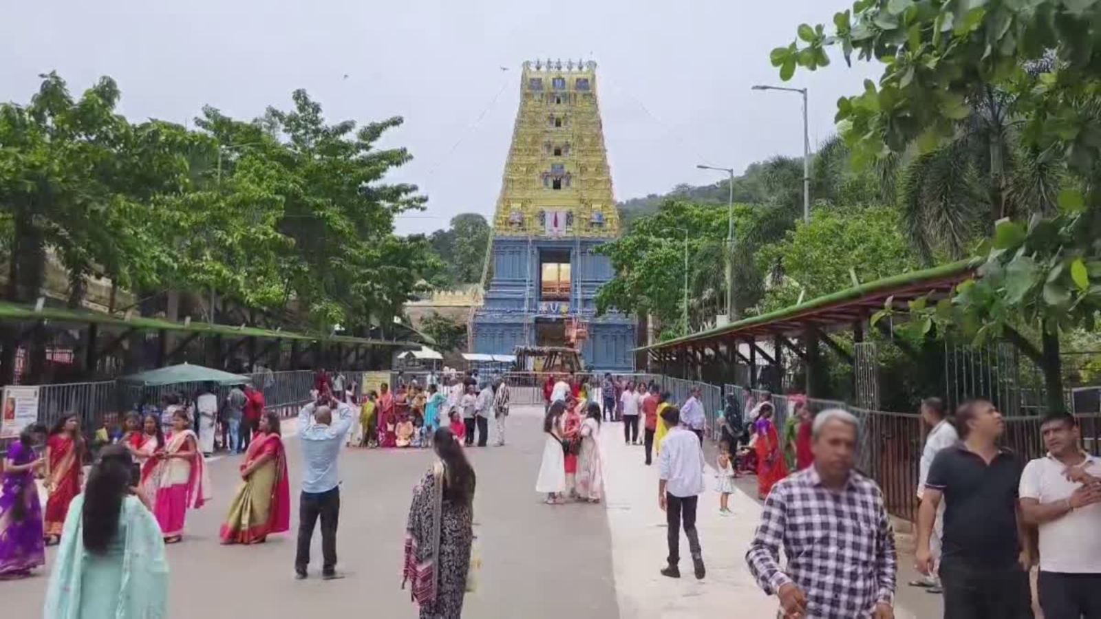 Simhachalam Giri Pradakshina devotees