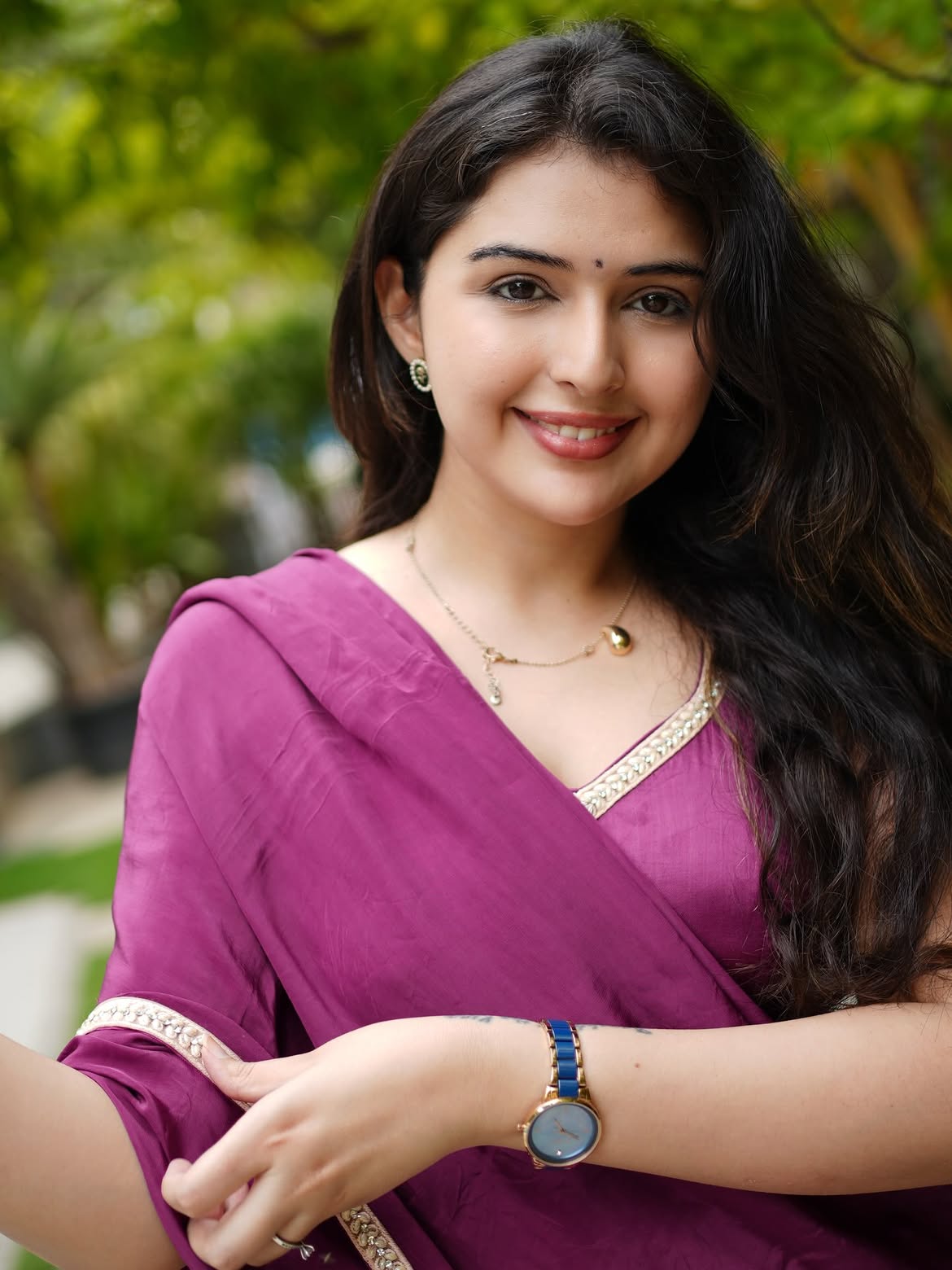 Vedvika Soni Radiating Confidence Outdoor Saree Shot