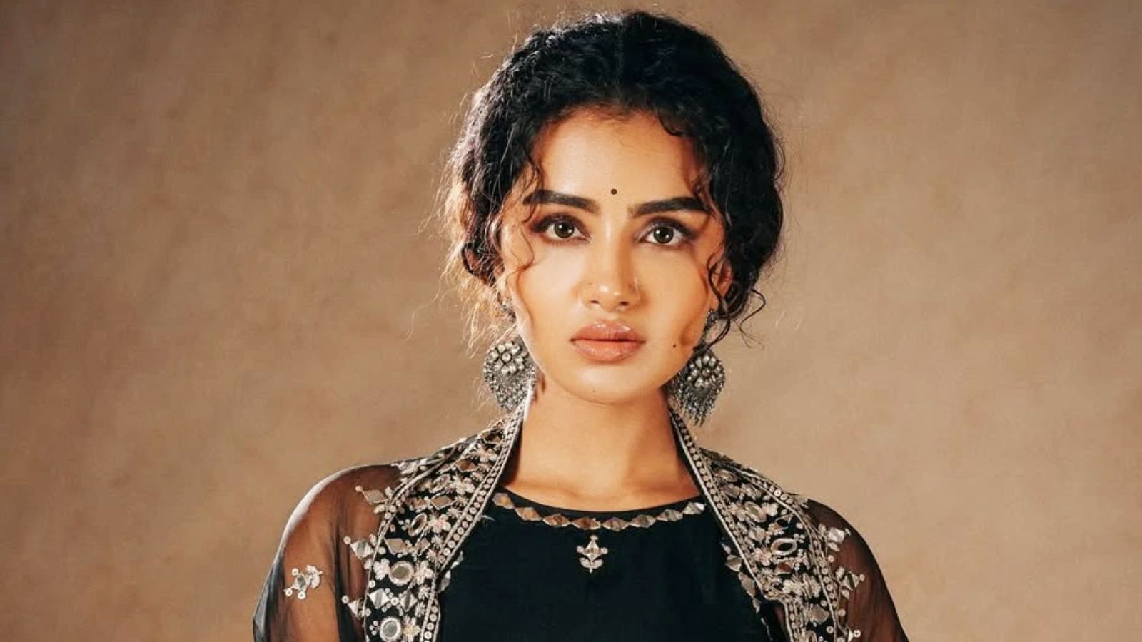 Anupama Parameswaran breakup discussion