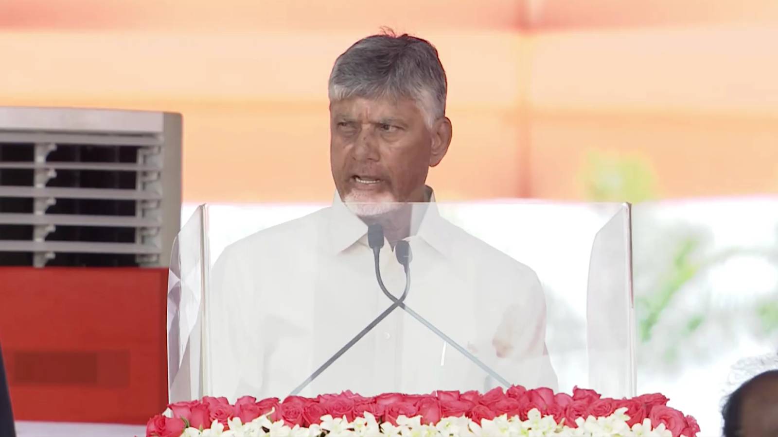 చంద్రబాబు నాయుడు ఒక్కరే కంకణం కట్టుకుంటే సరిపోదు…