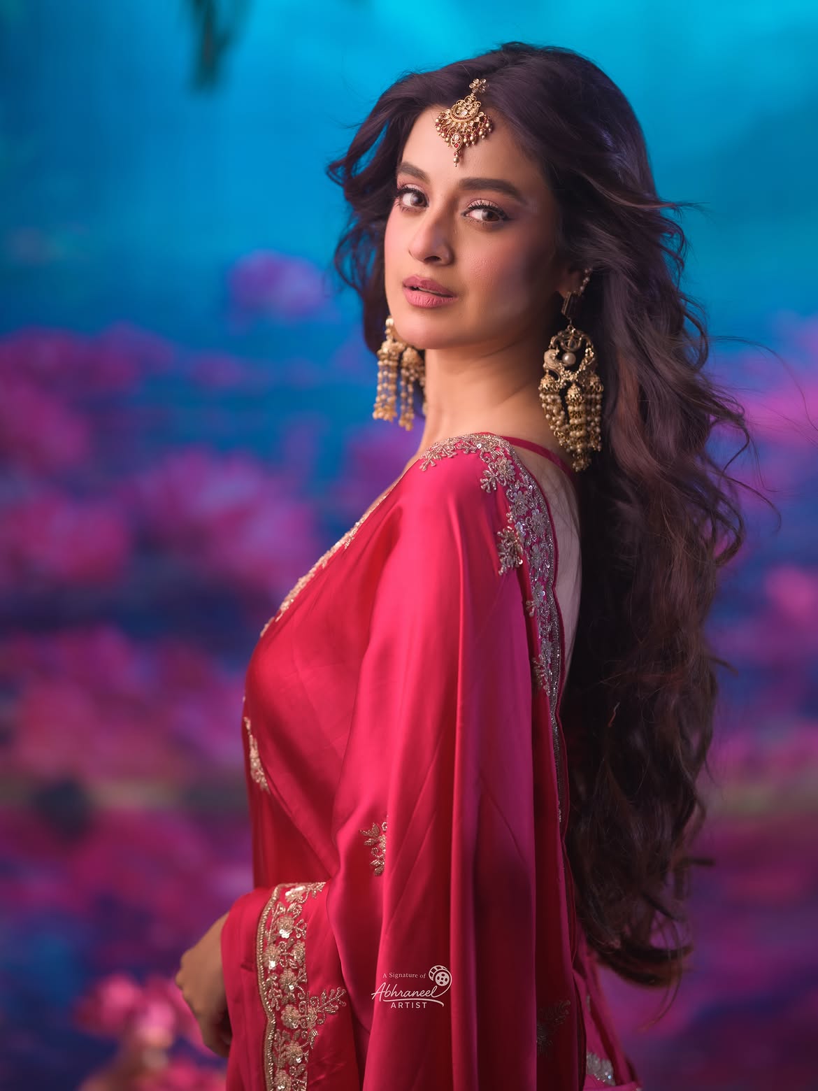 Darshana Banik Regal Ethnic Style With Jewelry Now