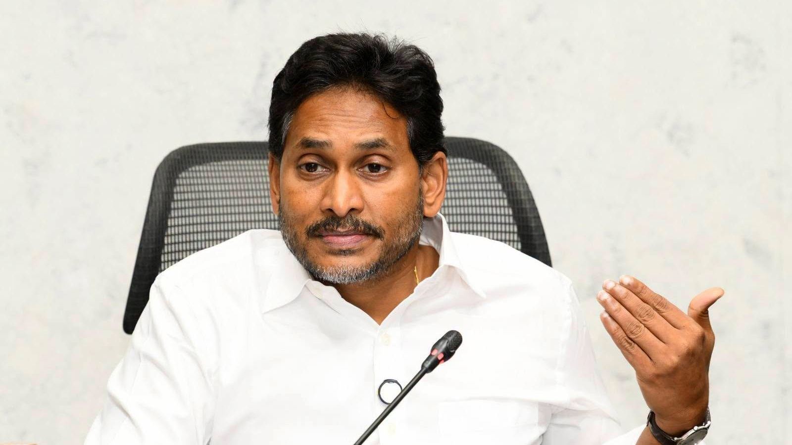 YS Jaganmohan Reddy at media briefing
