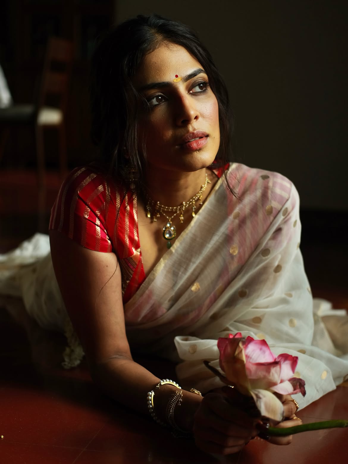 Malavika Mohanan Classic Ethnic Fashion Portrait