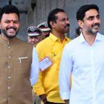 ఈ చిన్న పిల్లోళ్ళు ఇలా అనర్గళంగా మాట్లాడేస్తుంటే…