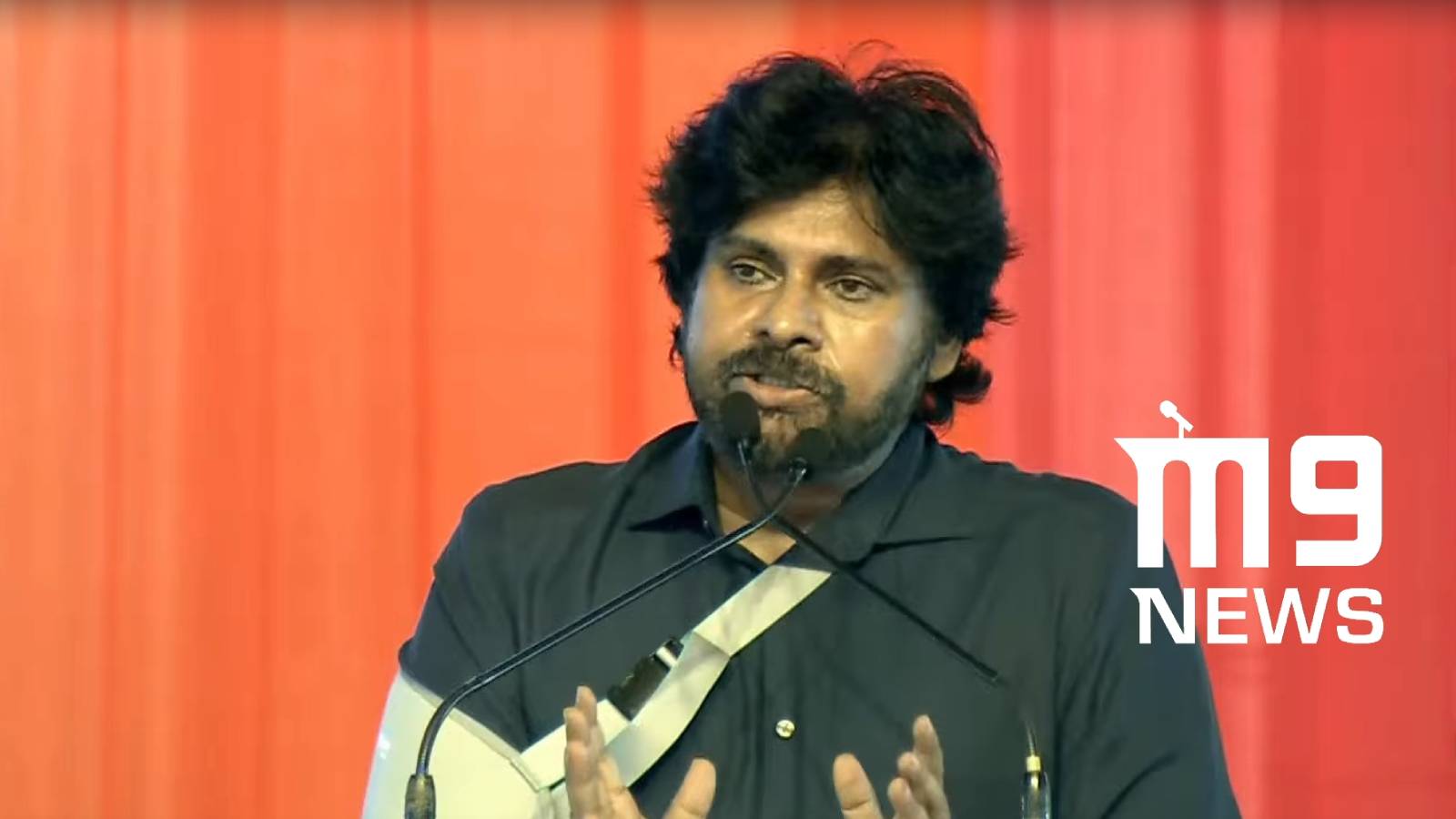 pawan-kalyan-backs-modi-urges-parents