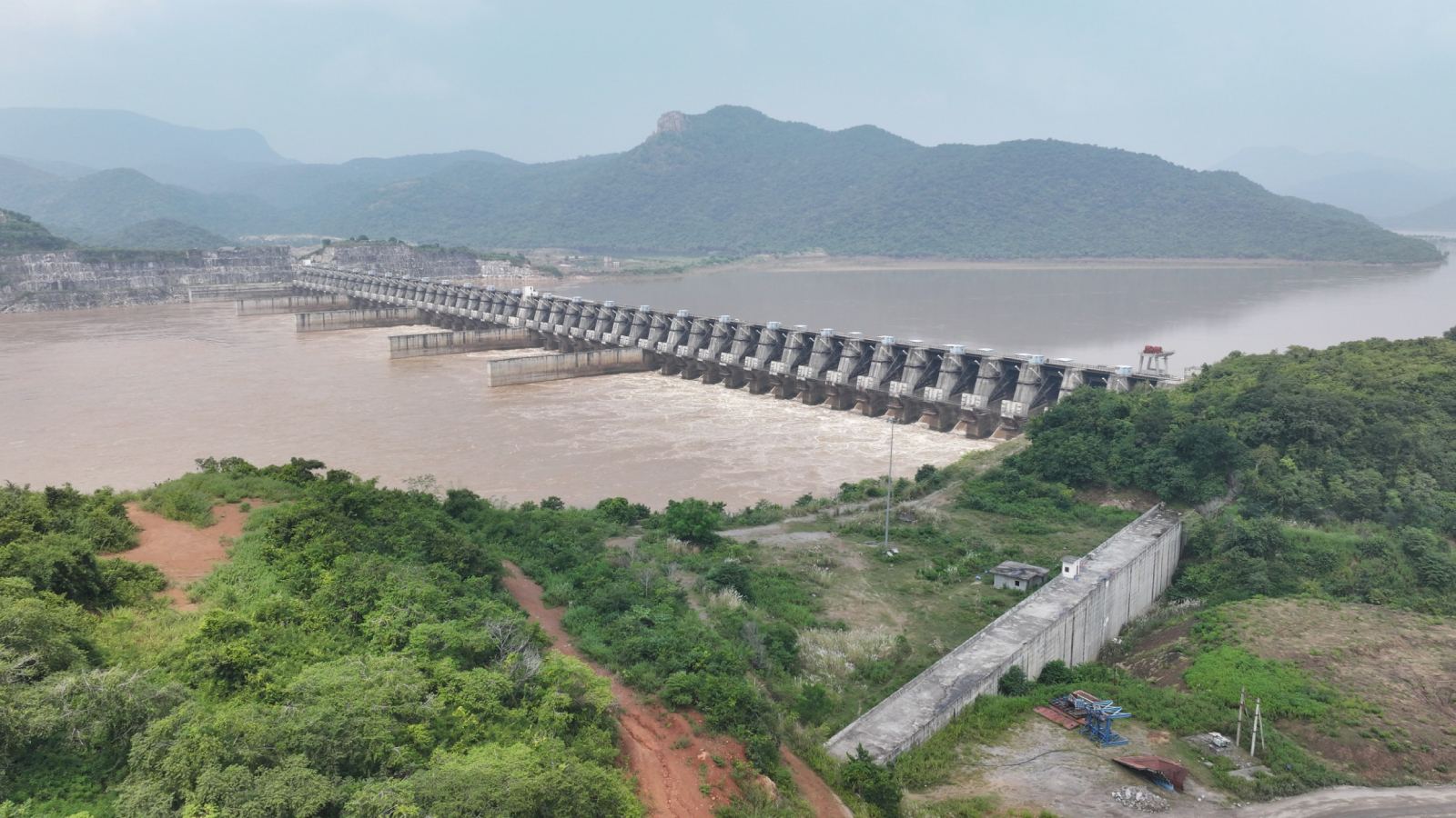 Polavaram vs Kaleshwaram projects