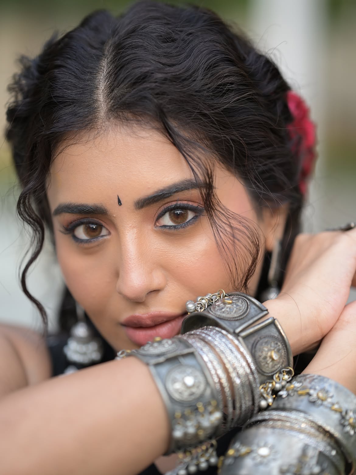 Rashi Singh Flaunts Silver Bangles With Confidence