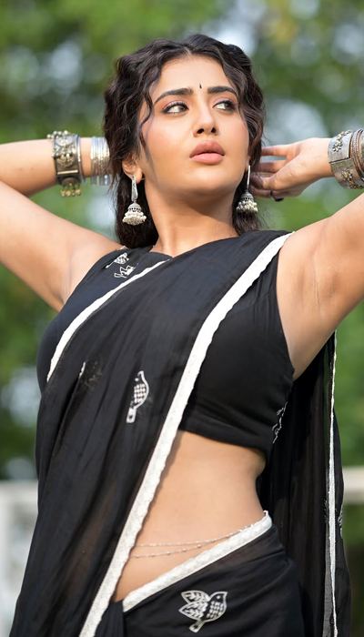 Rashi Singh Poses With Confident Ethnic Elegance