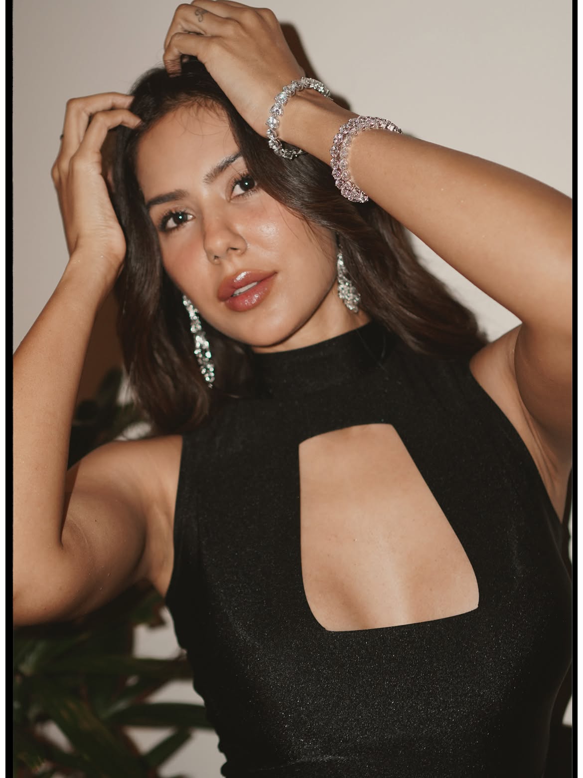 Sonam Bajwa Flaunts Sparkling Statement Earrings