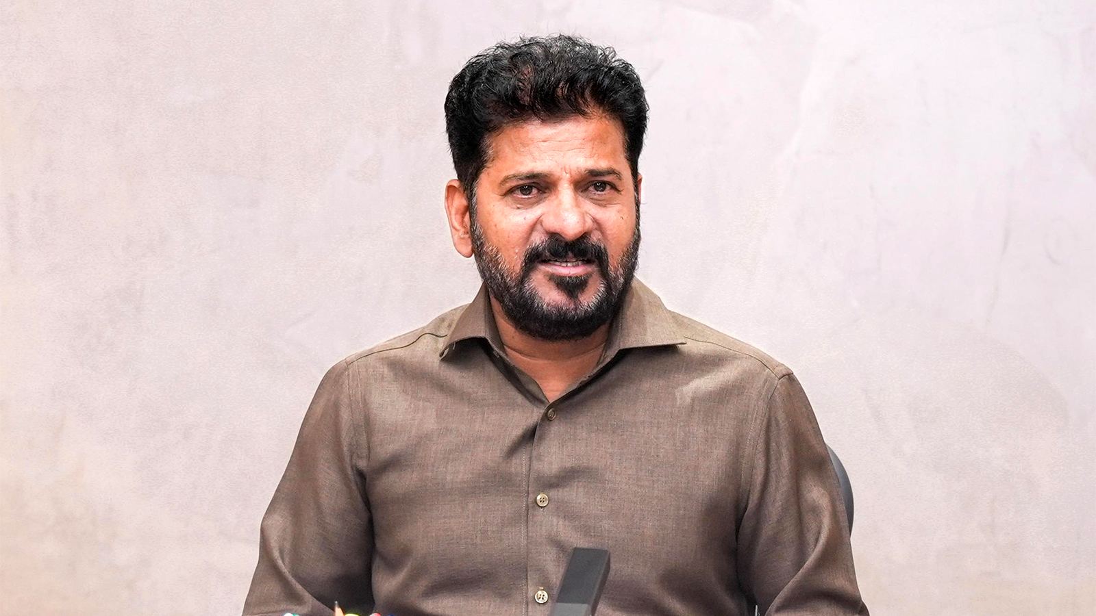 Telangana Congress leaders amid internal feud
