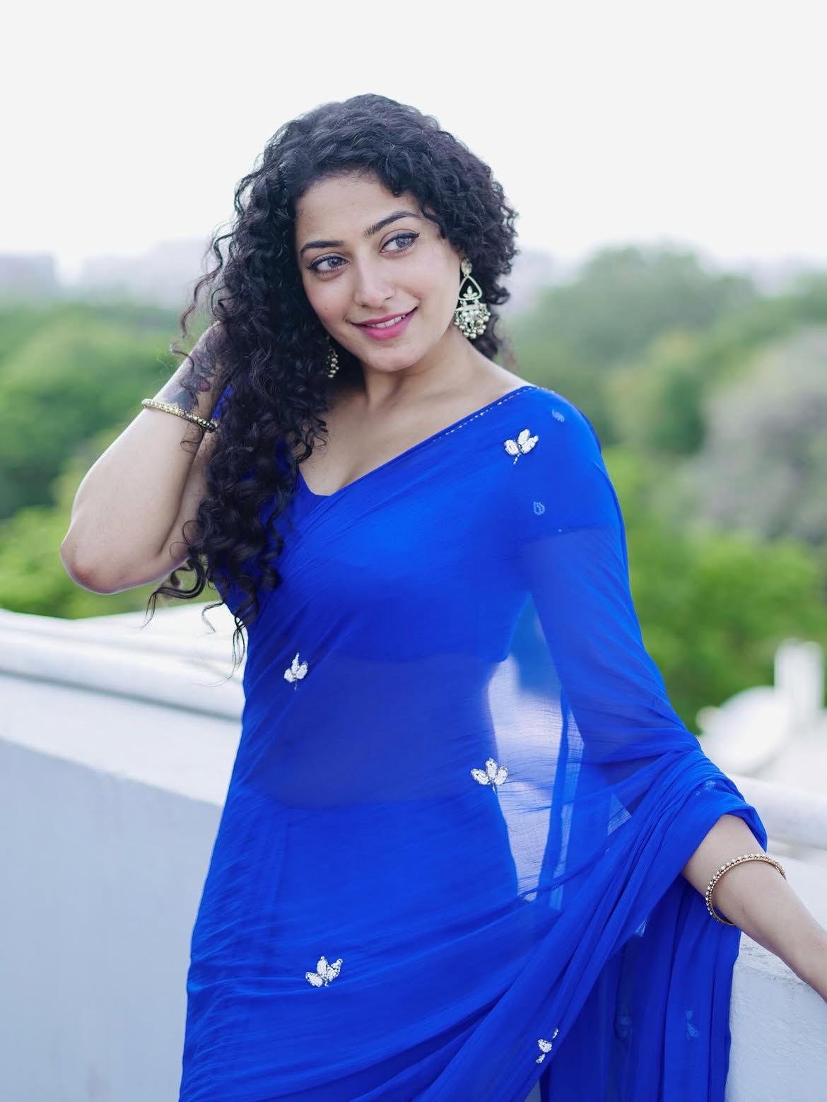 Anjali Prabhakaran Smiles In A Blue Saree Look