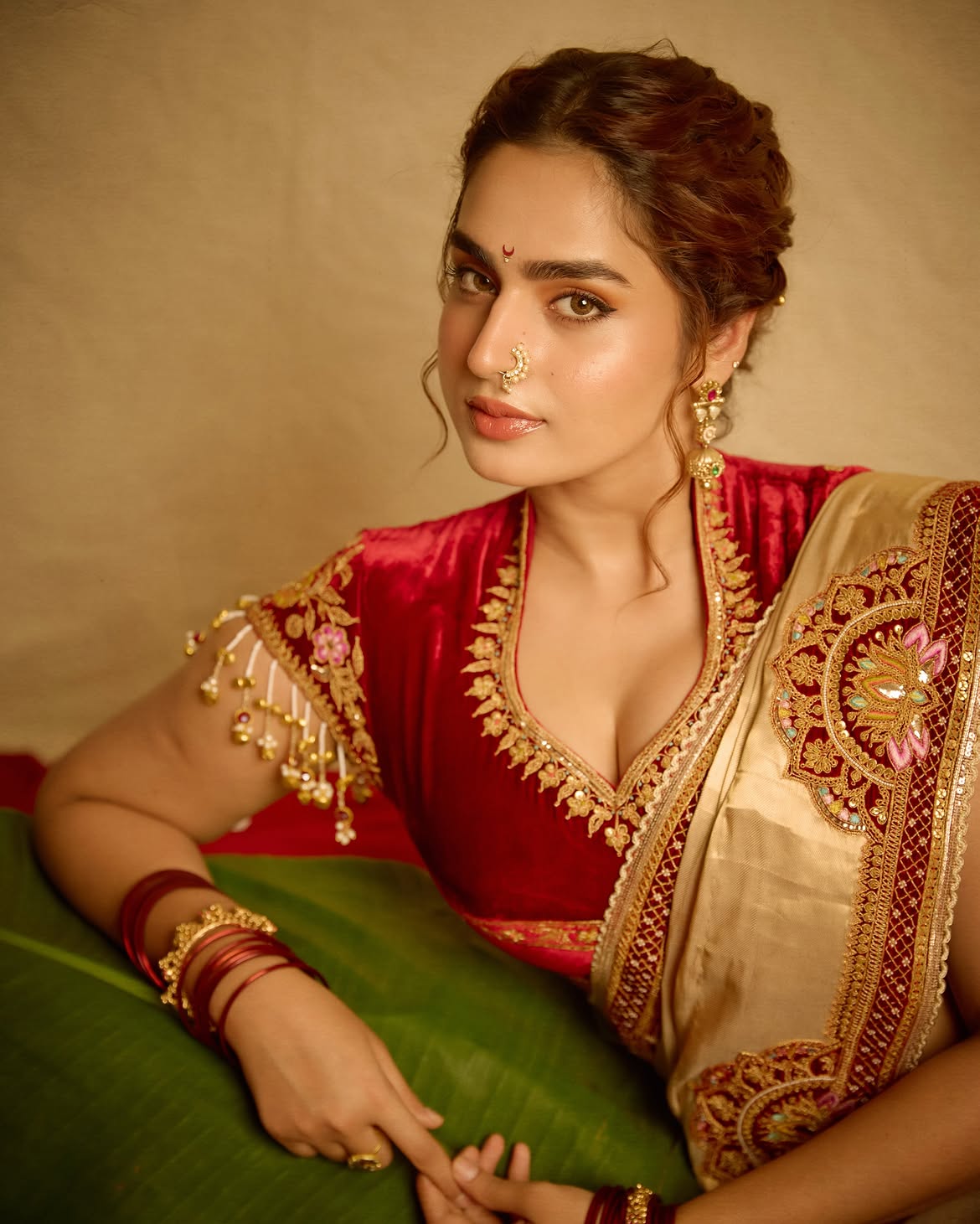 Ayesha Khan In A Regal Red And Gold Saree Look!!