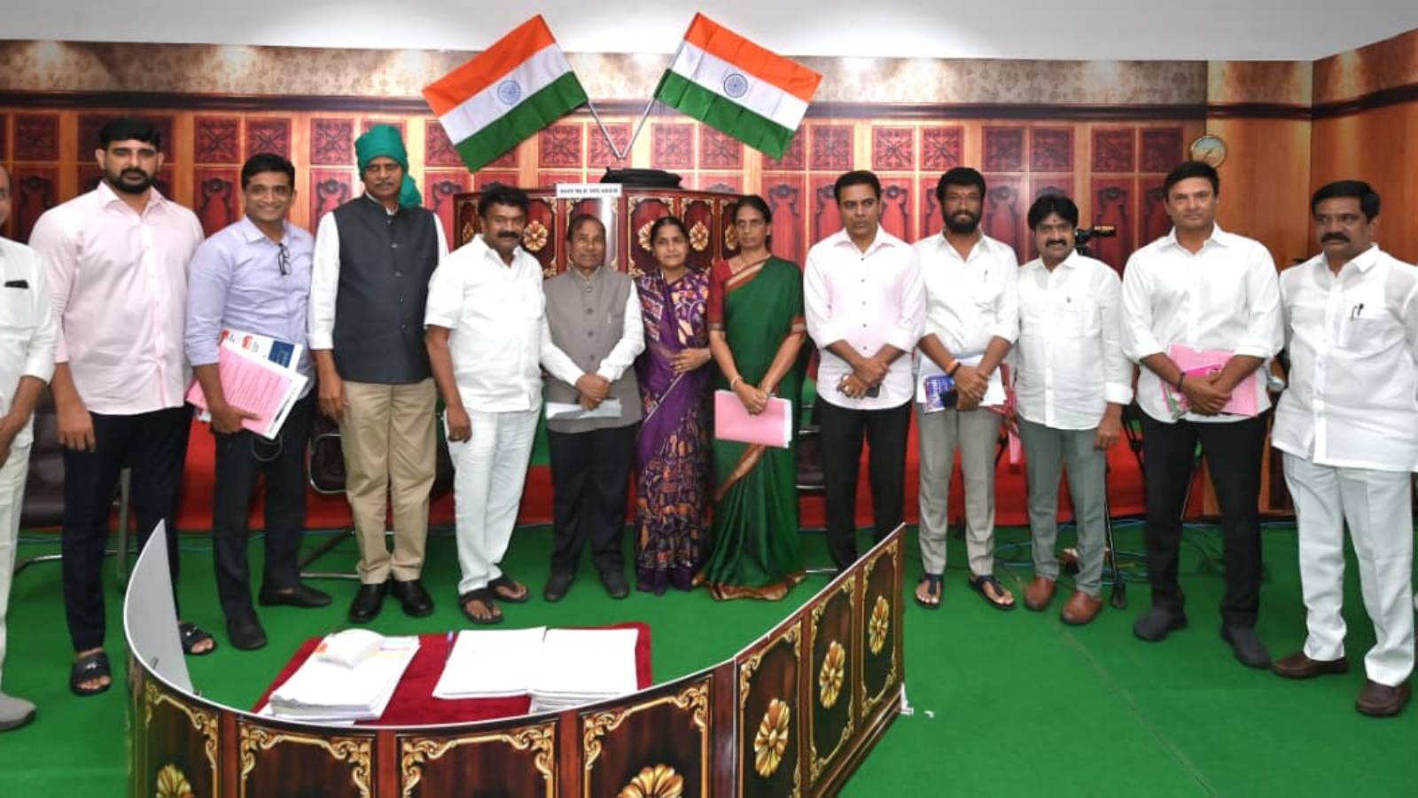 మాక్ అసెంబ్లీలో కూడా చంద్రబాబుపై ఏడ్పులేనా?