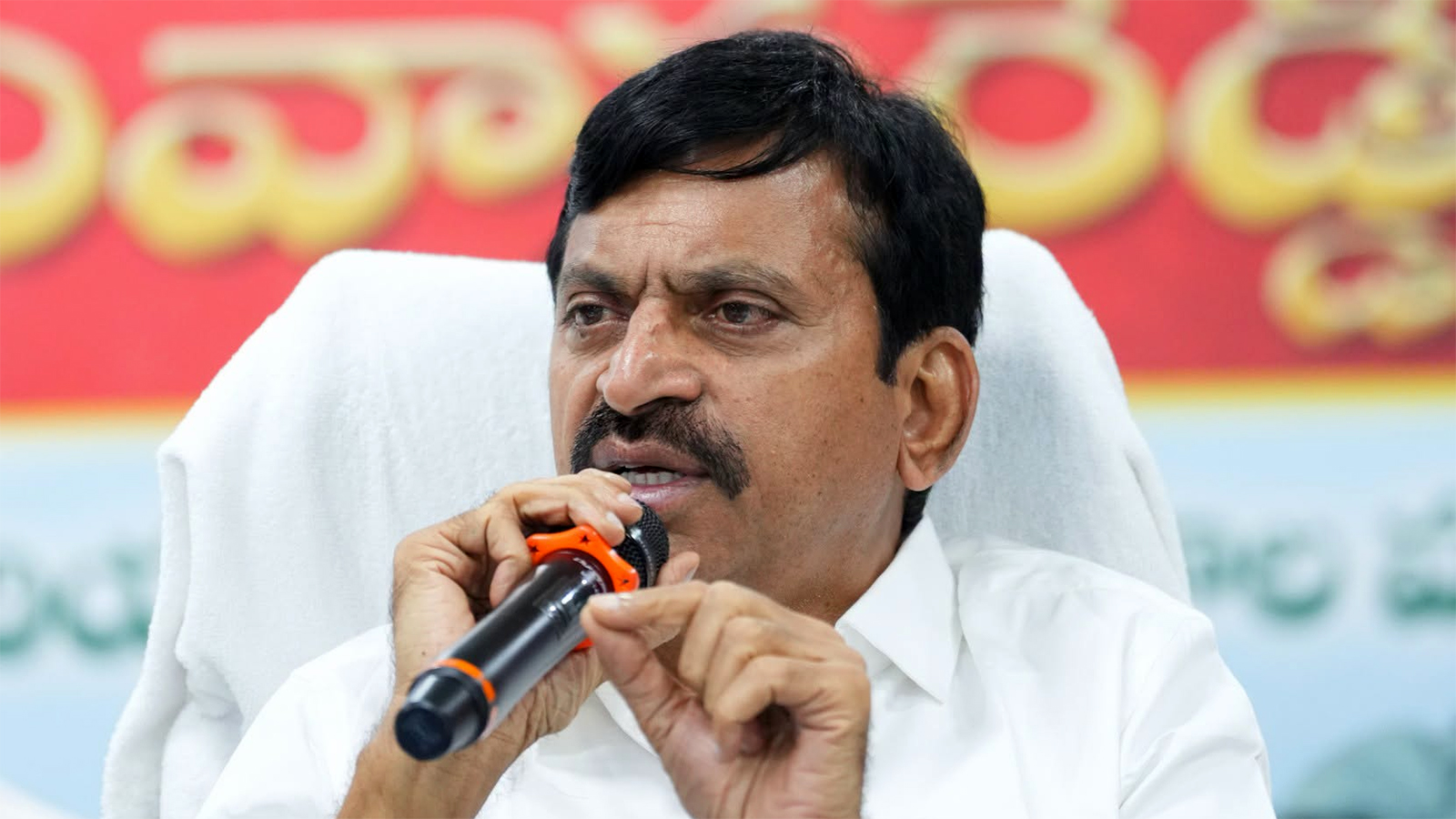 2004 లో జీరో…2026 లో వందల ఎకరాలా.? 2004 లో జీరో…2026 లో వందల ఎకరాలా.?