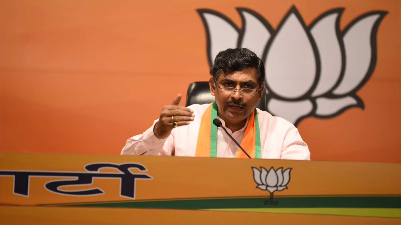 BJP Rejects Konda Surekha Rumours