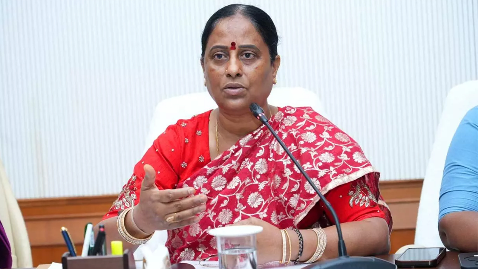 Konda Surekha after Cabinet dismissal