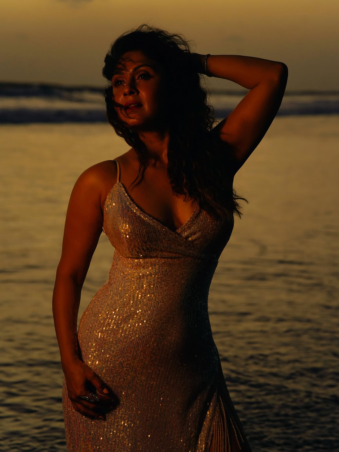 Manjari Fadnnis Showing Sassy Curves On The Sand