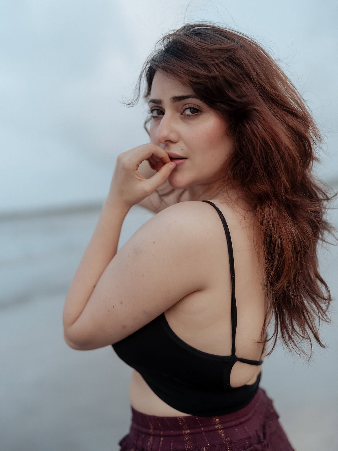 Naazukmadanlochan Serves Confident Beach Glam