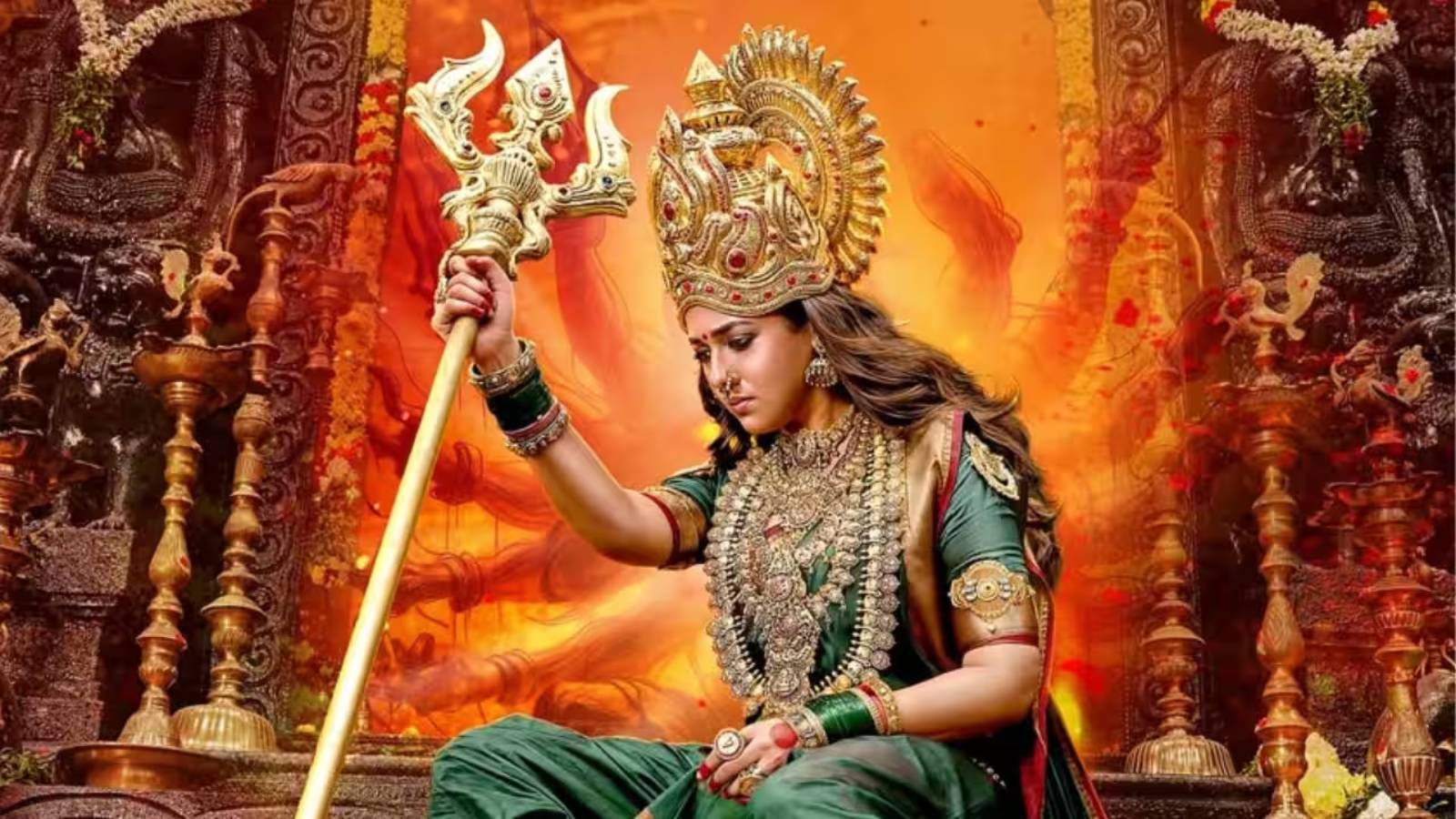 nayanthara-in-mookuthi-amman-2