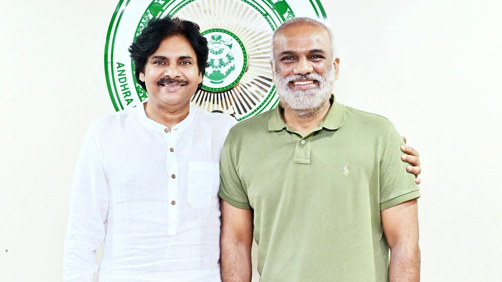 Pawan Kalyan meets Vangaveeti Radhakrishna