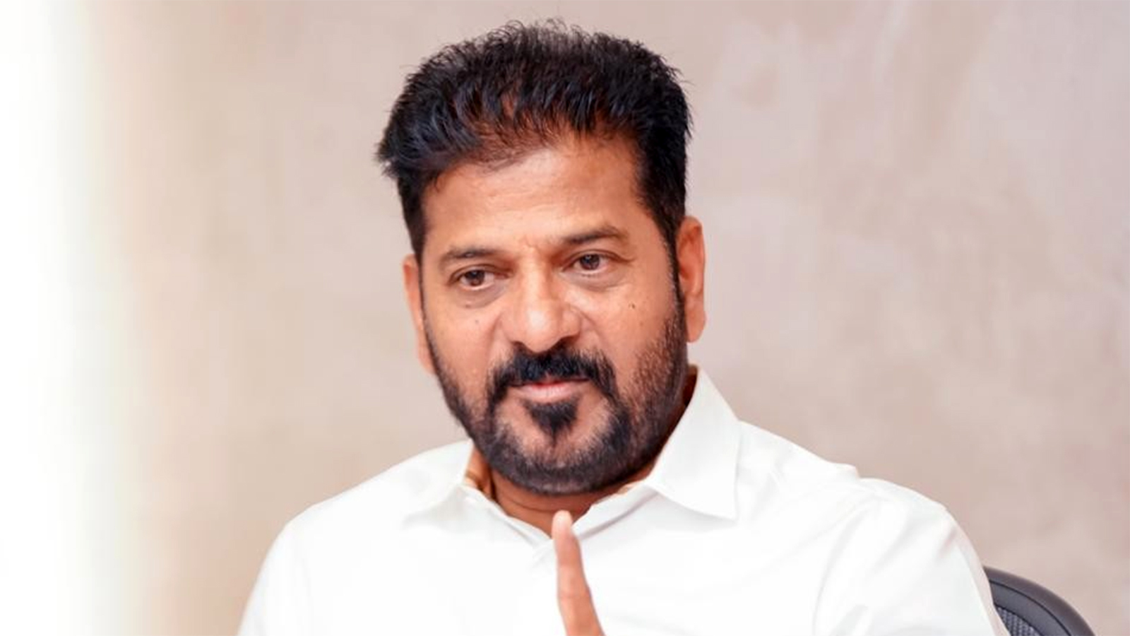 బీఆర్ఎస్ పార్టీతో రేవంత్ రెడ్డి మైండ్ గేమ్స్... ఫలిస్తాయా?