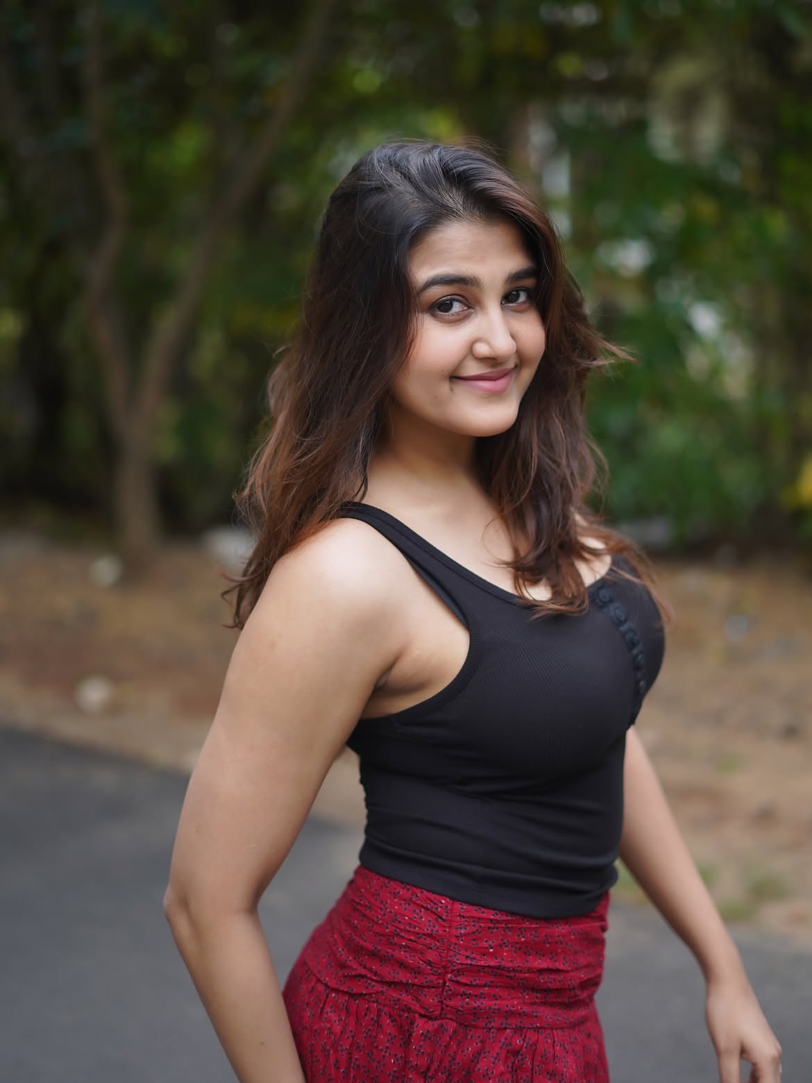 Sowmika Gives Bold Gaze In Black And Red Outfit!