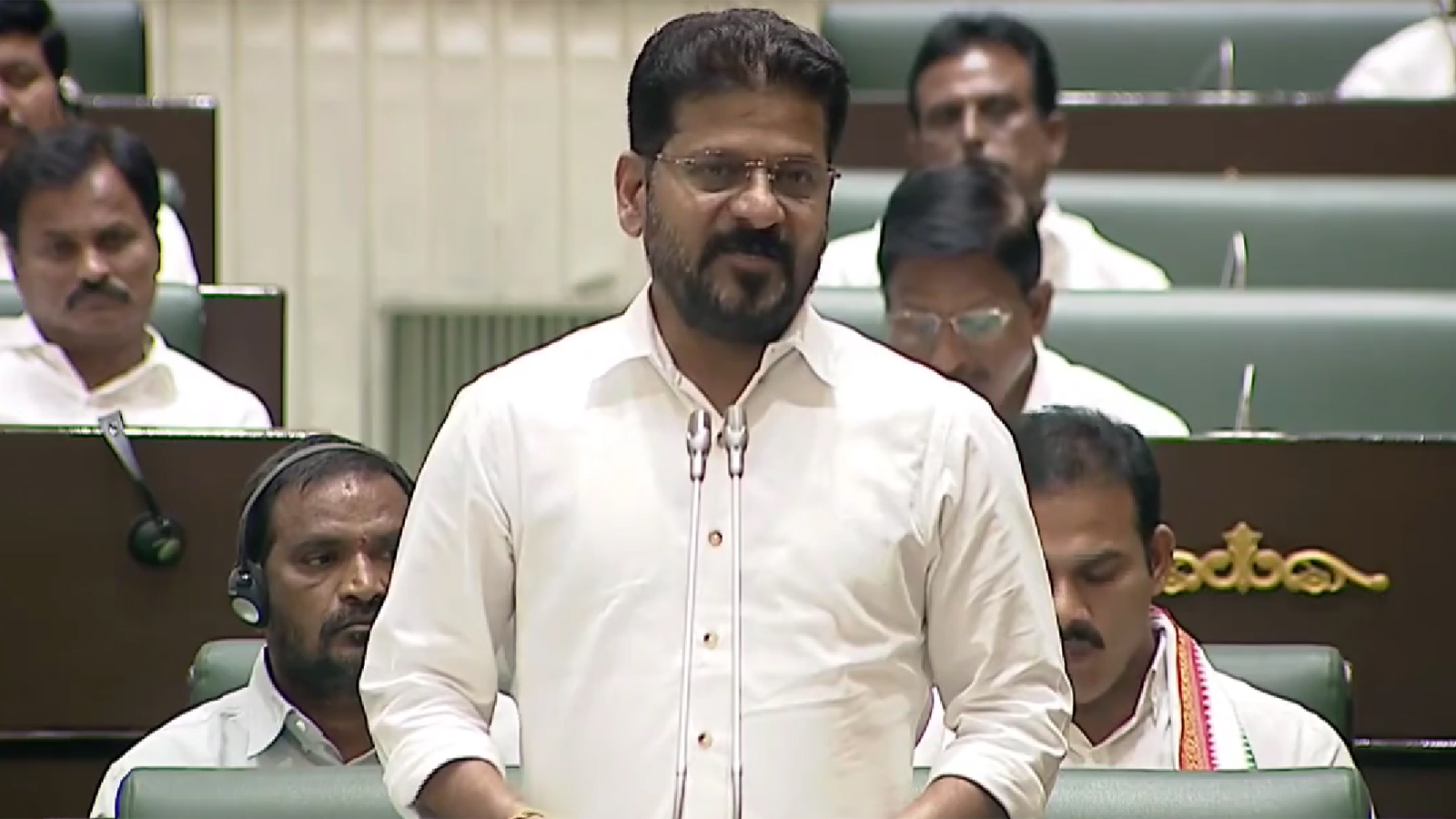 Telangana Assembly political confrontation
