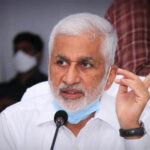 సాయి లీకులు…వైసీపీ కి మతం ముద్ర వేస్తున్నారా.?