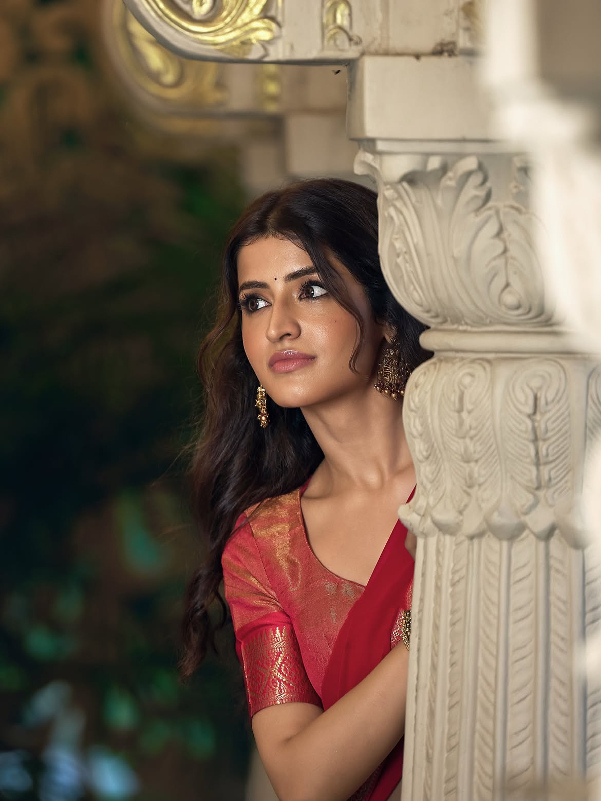 Vinali Bhatnagar Gives A Confident Look In Pink!