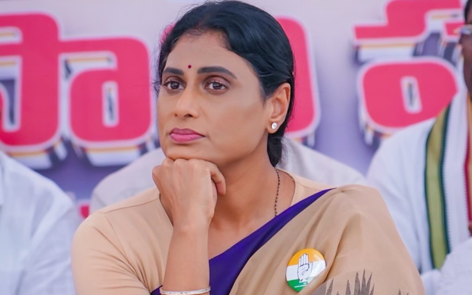 Sharmila Going Back To Jagan’s YCP? What’s Her Reaction?