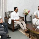 బీఆర్ఎస్‌కు లేని అవకాశం వైసీపీకి ఉంది.. మరెందుకు ఆలస్యం?