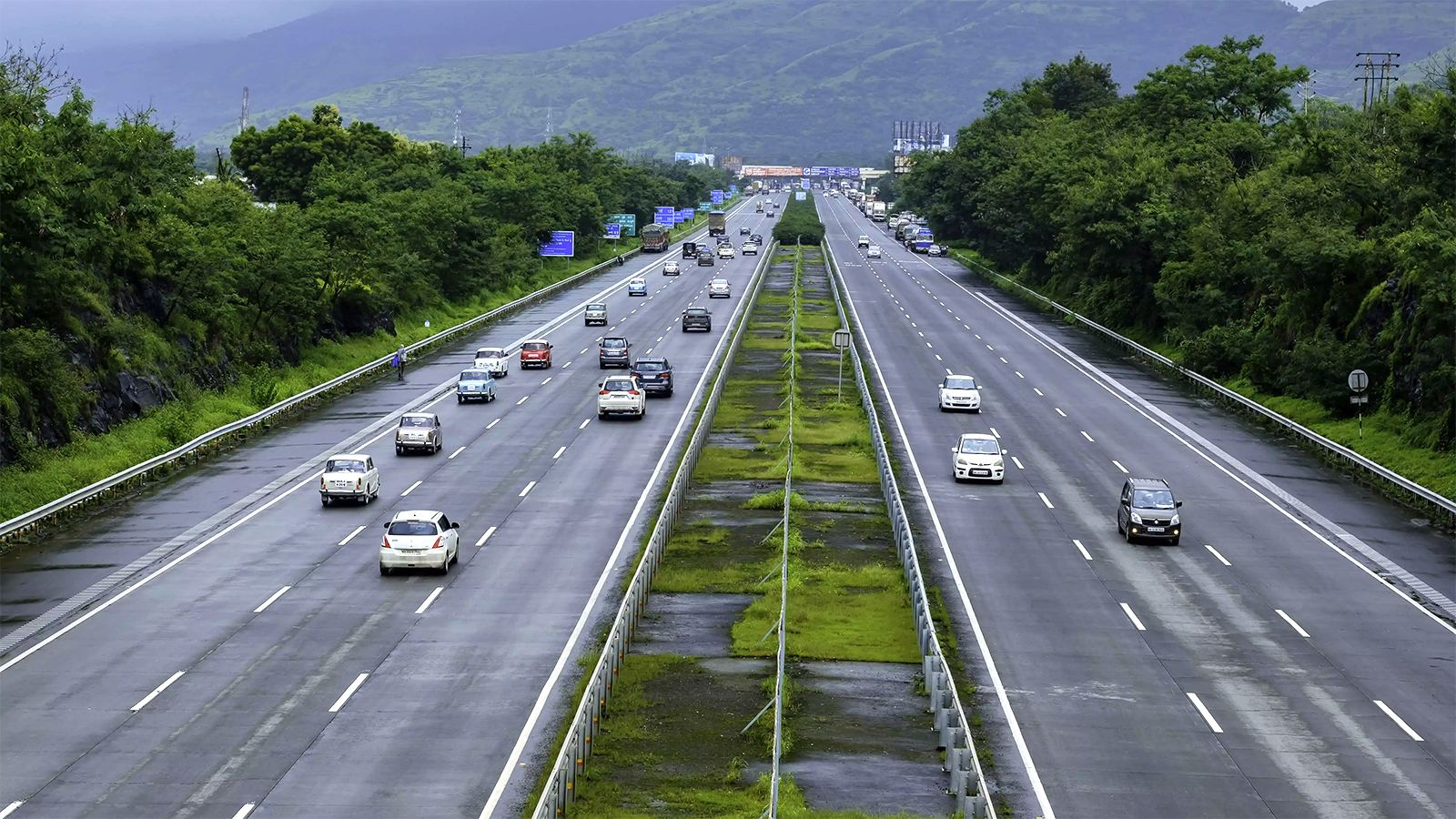 AP’s ₹20,369 Crore Plan to Widen Highways to Four Lanes