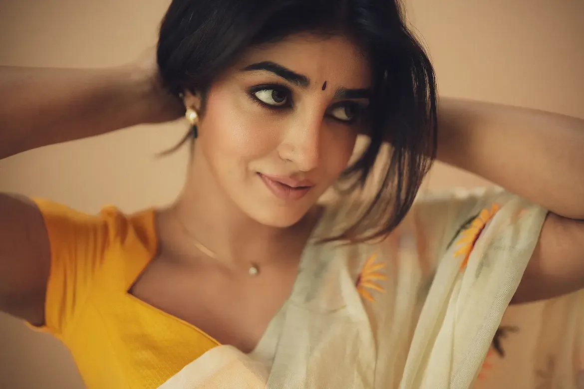 Bold Window Pose In Soft Saree With Quiet Energy