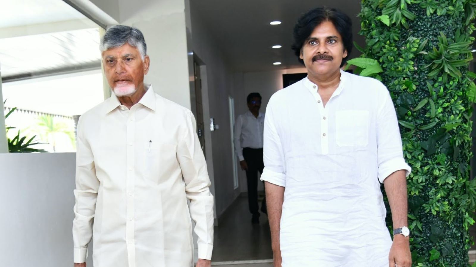 CBN, Pawan Discuss Seats Ahead of Local Body Polls