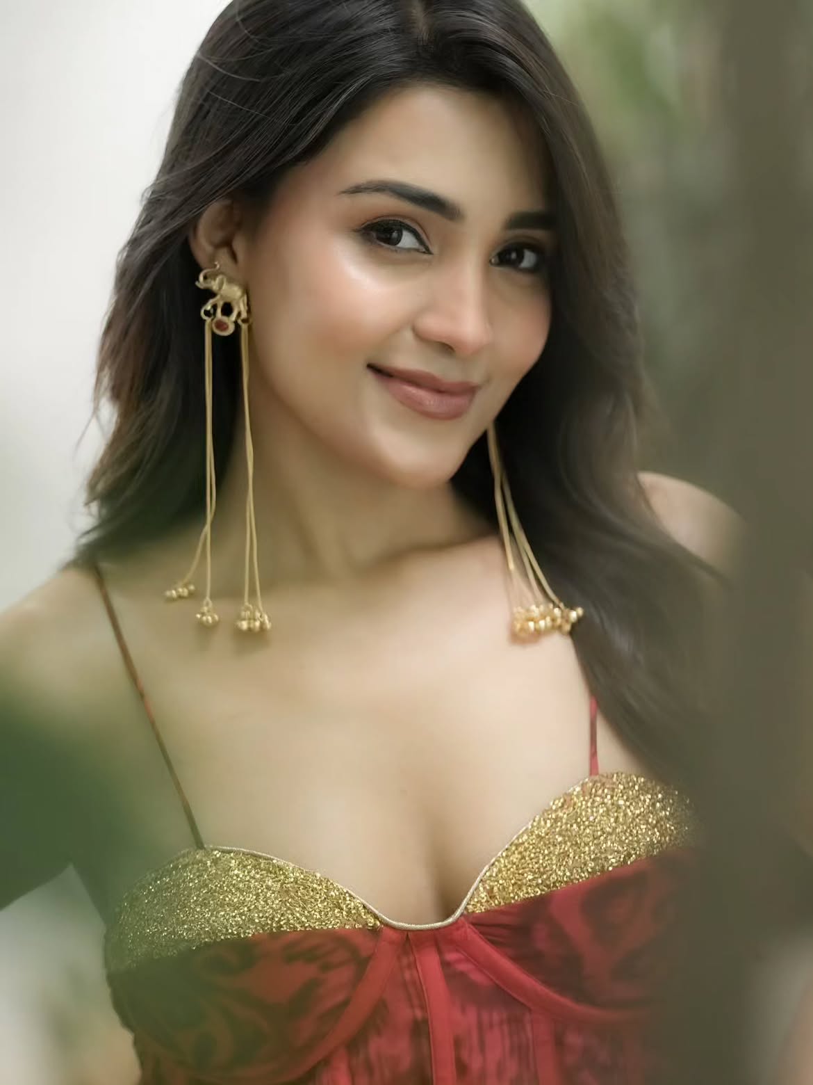 Dharshna Sripal Smiles Bright In Garden Light!!