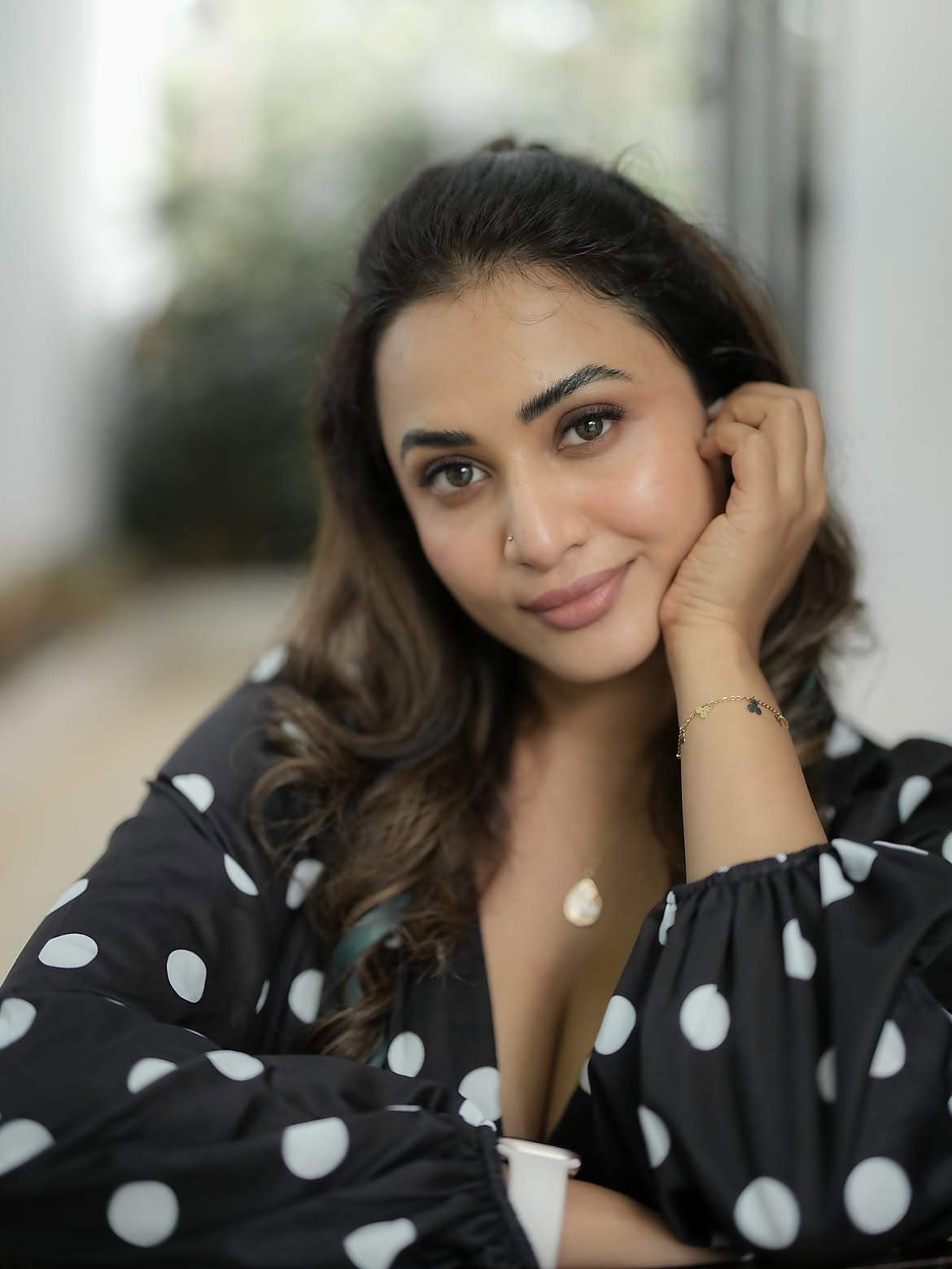 Janani Ashok Kumar Rests Her Chin On One Hand!!!