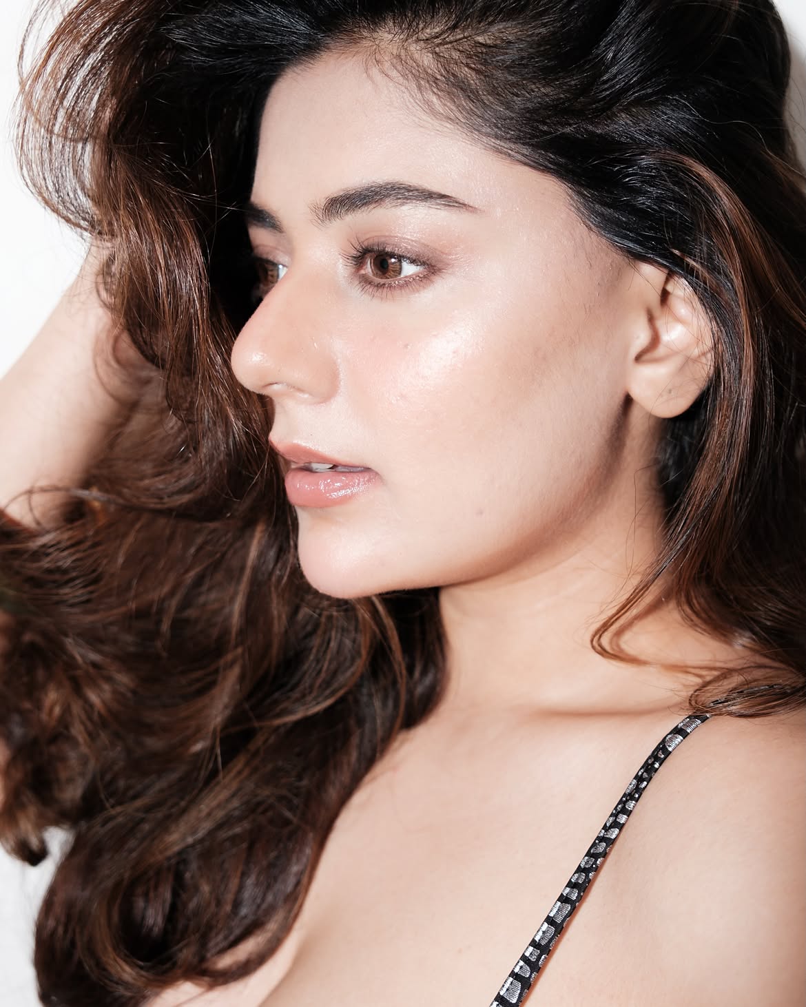 Kangan Baruah Gives Side Profile With Glossy Glow